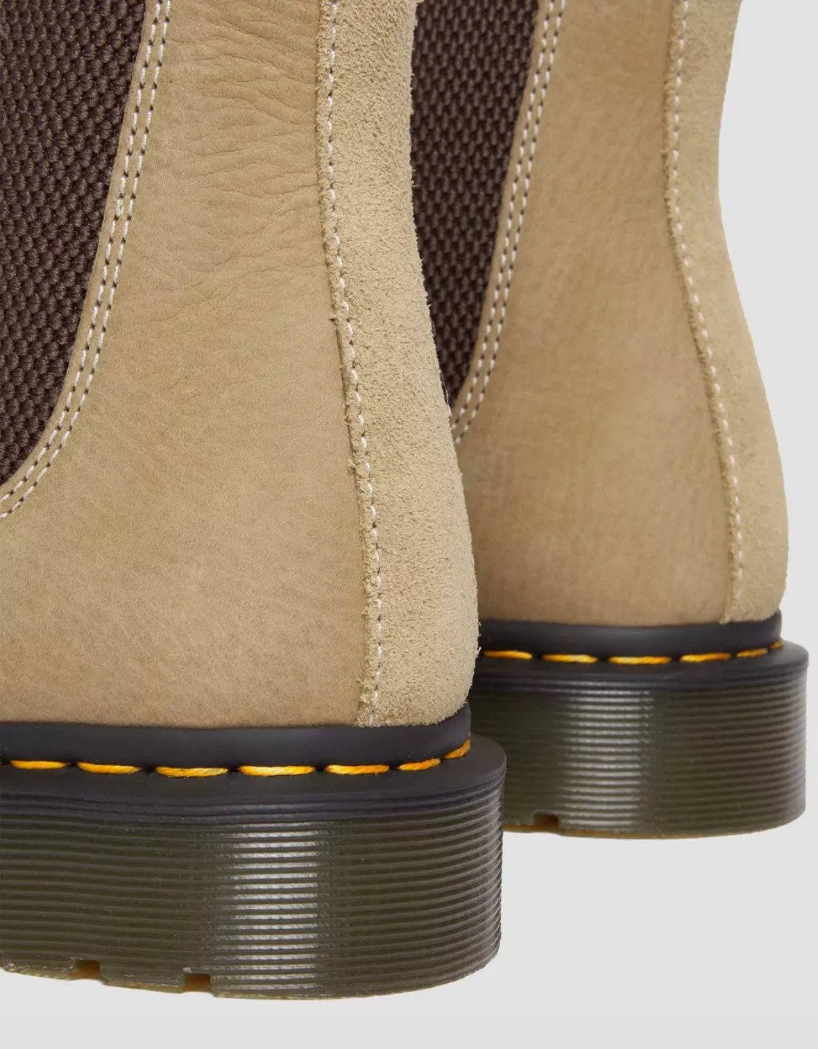 Dr.Martens 2976 Savannah Tan Tumbled Nubuk 31697439